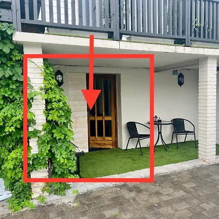 Guest house Fint Gjesterom Med Bad Og Kjokken Til Leie Naer Eb Stranda Med