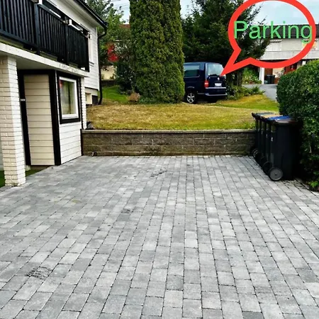 Fint Gjesterom Med Bad Og Kjokken Til Leie Naer Eb Stranda Med *