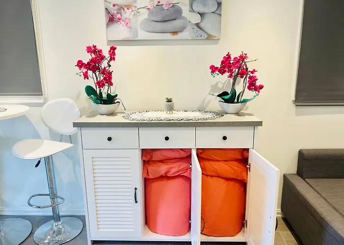 Fint Gjesterom Med Bad Og Kjokken Til Leie Naer Eb Stranda Med Arendal