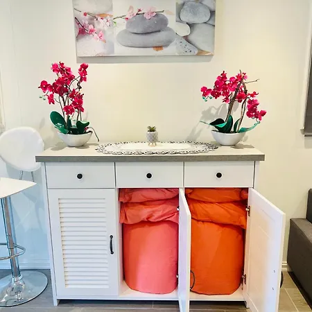 Fint Gjesterom Med Bad Og Kjokken Til Leie Naer Eb Stranda Med Arendal